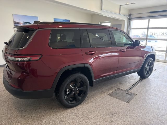 New 2026 Jeep Grand Cherokee L Limited w/ Limited Altitude Package AWD/4WD image 5