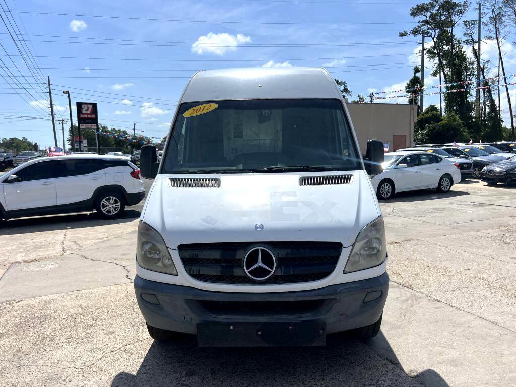 Used 2012 Mercedes-Benz Sprinter 2500 image 2