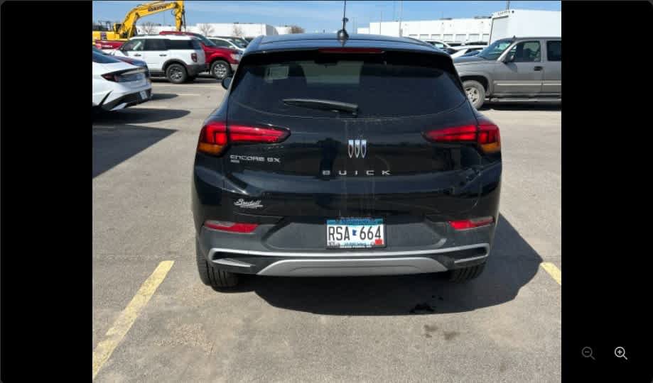 Used 2025 Buick Encore GX Preferred w/ Comfort Package AWD/4WD image 8