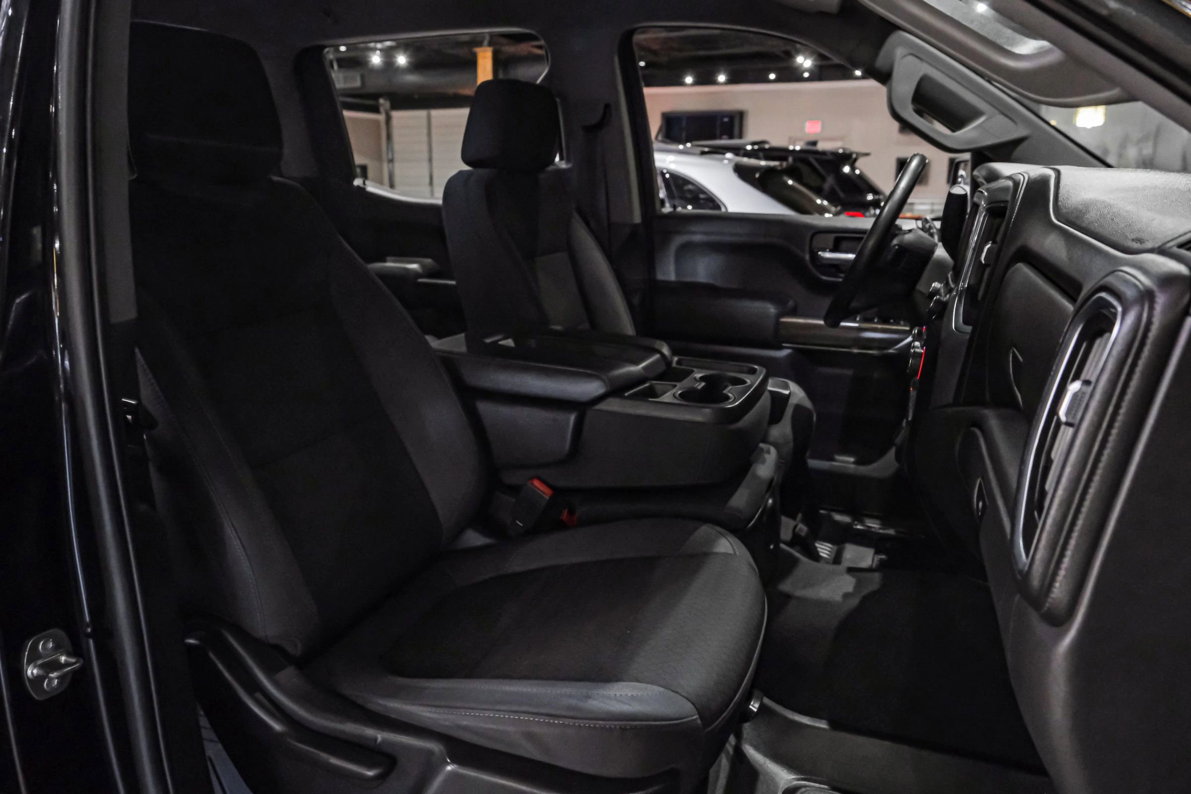 Used 2019 Chevrolet Silverado 1500 LT w/ All-Star Edition image 31