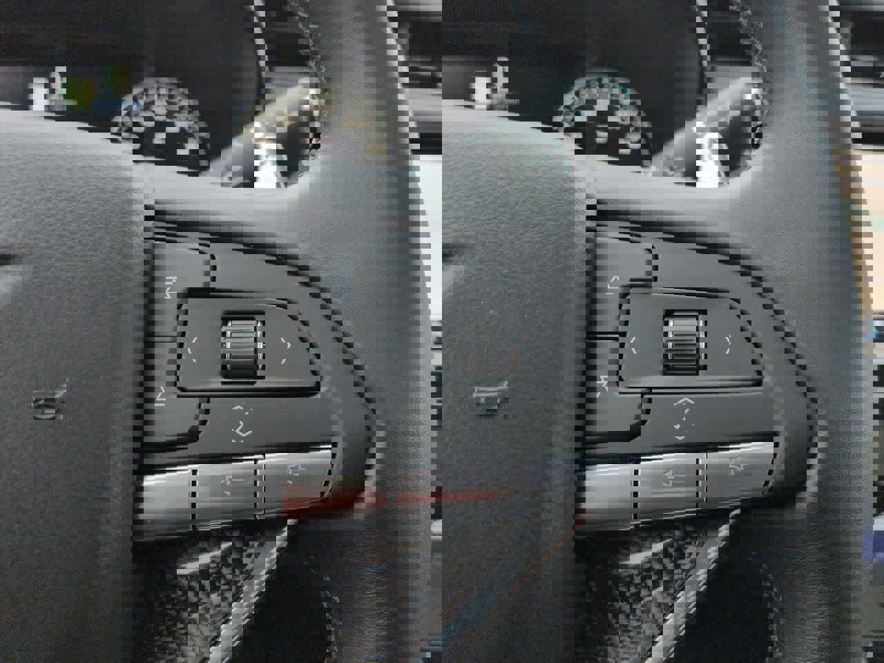 Used 2025 Cadillac XT6 Sport w/ LPO, Floor Liner Package image 26