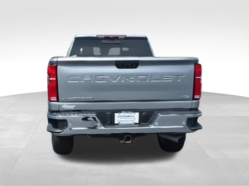 Used 2025 Chevrolet Silverado 2500 LTZ w/ LTZ Plus Package AWD/4WD image 7