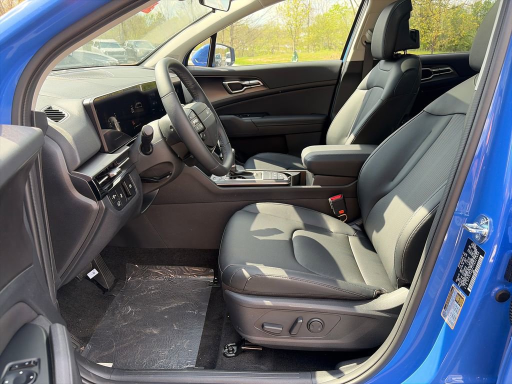 New 2026 Kia Sportage EX FWD image 15