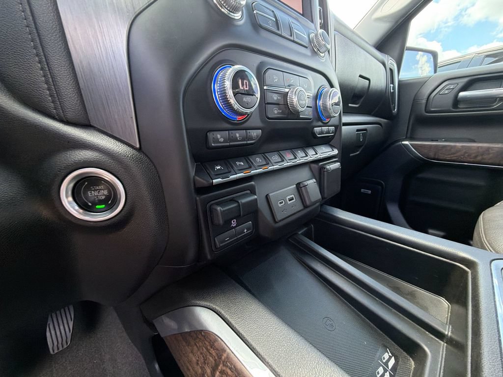 Used 2020 GMC Sierra 1500 Denali w/ Driver Alert Package II RWD image 24