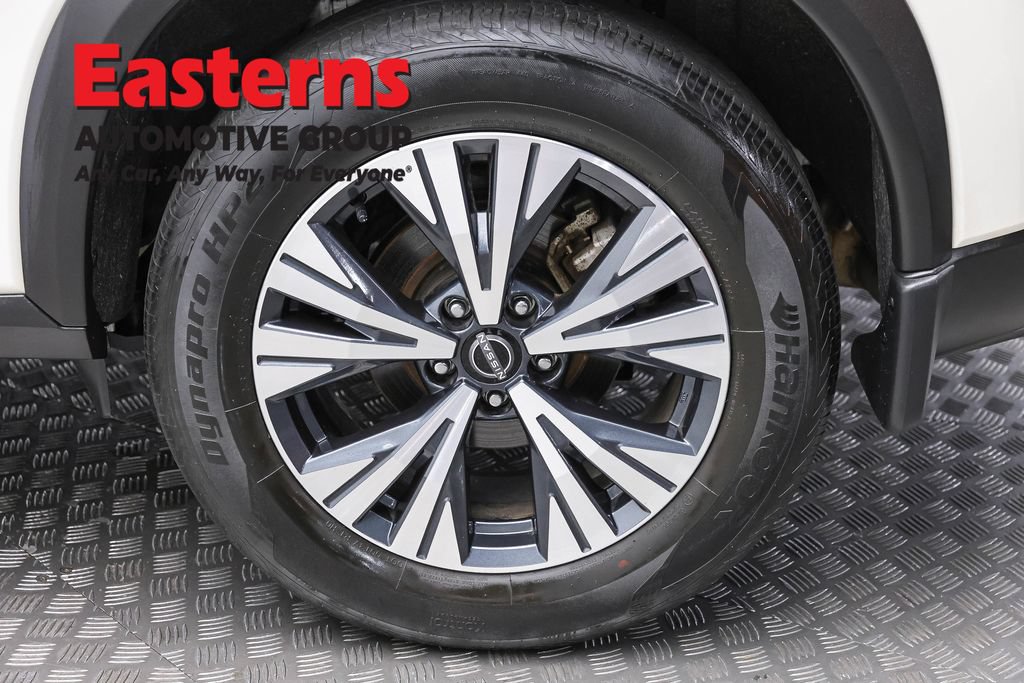 Used 2023 Nissan Rogue SV w/ SV Premium B Package AWD/4WD image 8