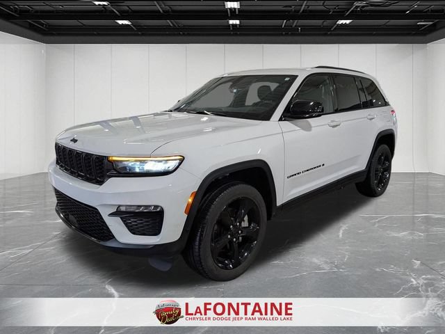 Used 2024 Jeep Grand Cherokee Limited w/ Black Appearance Package