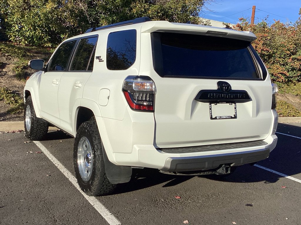Certified 2024 Toyota 4Runner TRD Off-Road Premium w/ Moonroof Package AWD/4WD image 10