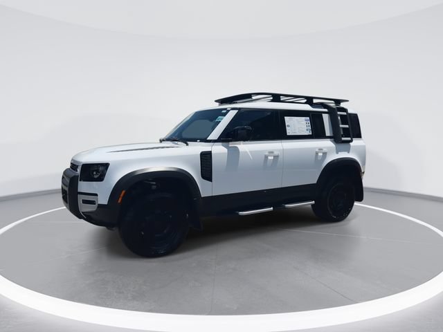 Used 2023 Land Rover Defender 110 S AWD/4WD image 4