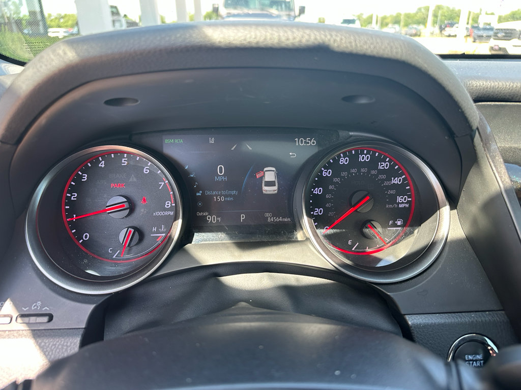 Used 2022 Toyota Camry XSE FWD image 3