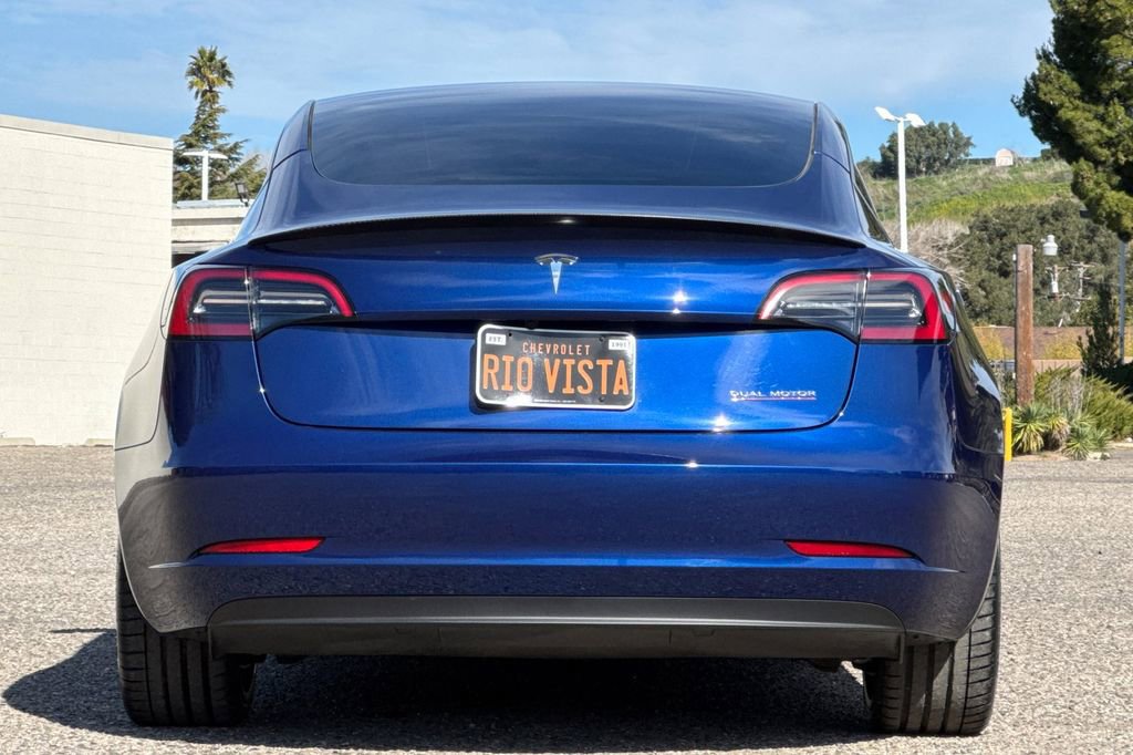 Used 2023 Tesla Model 3 Performance image 5