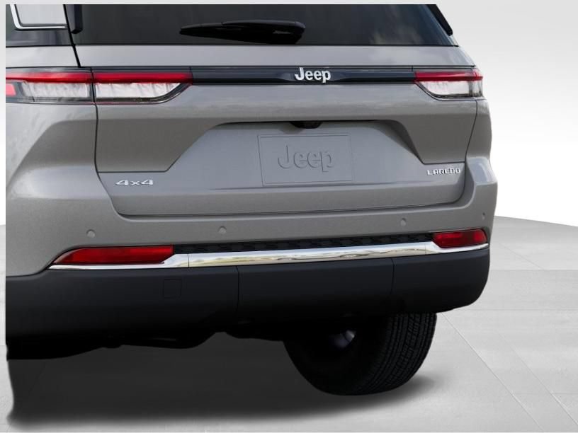 New 2026 Jeep Grand Cherokee Laredo X AWD/4WD image 14