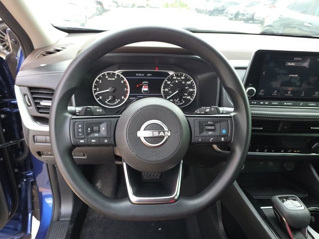 Used 2023 Nissan Rogue SV FWD image 15