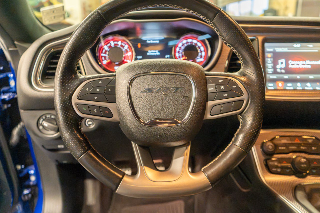 Used 2019 Dodge Challenger SRT Hellcat w/ Laguna Leather Package RWD image 38