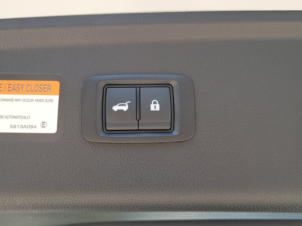 Used 2025 Mitsubishi Eclipse Cross SE AWD/4WD image 11