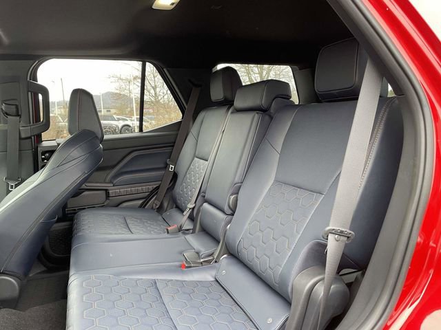 Used 2025 Toyota 4Runner Platinum image 16