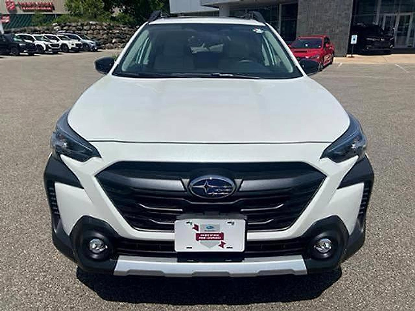 Certified 2025 Subaru Outback Limited AWD/4WD image 2