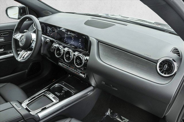 New 2026 Mercedes-Benz GLA 250 4MATIC image 26