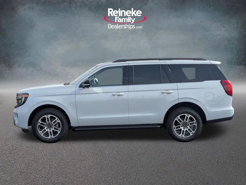 New 2026 Ford Expedition Active image 9