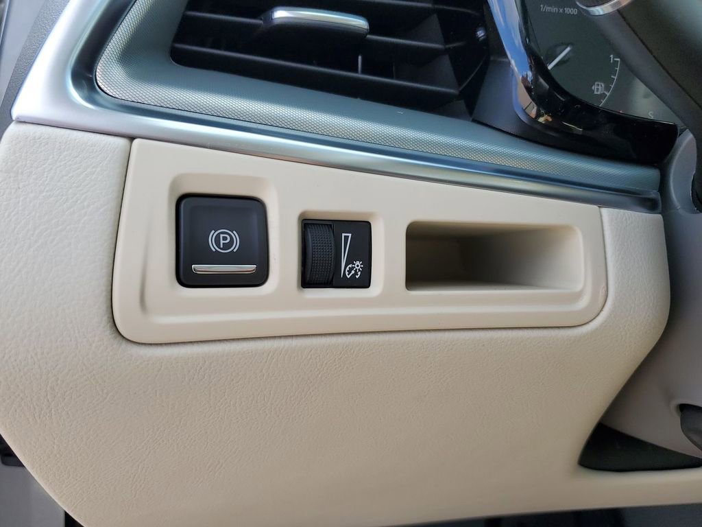 New 2025 Cadillac XT5 Premium Luxury image 18