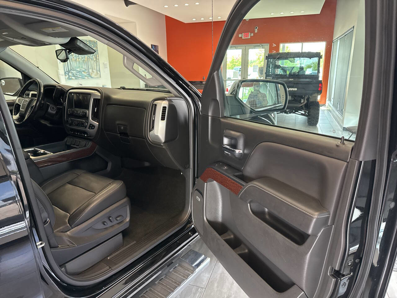 Used 2018 GMC Sierra 1500 SLT image 32