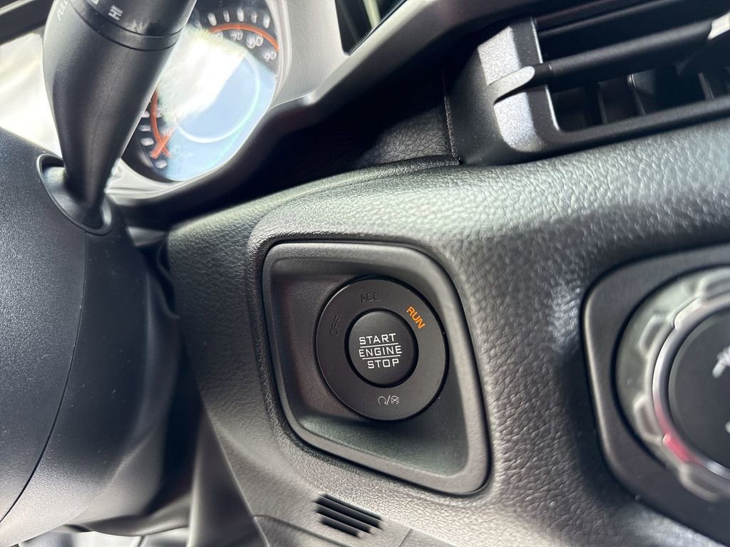 New 2025 Jeep Gladiator Sport image 19