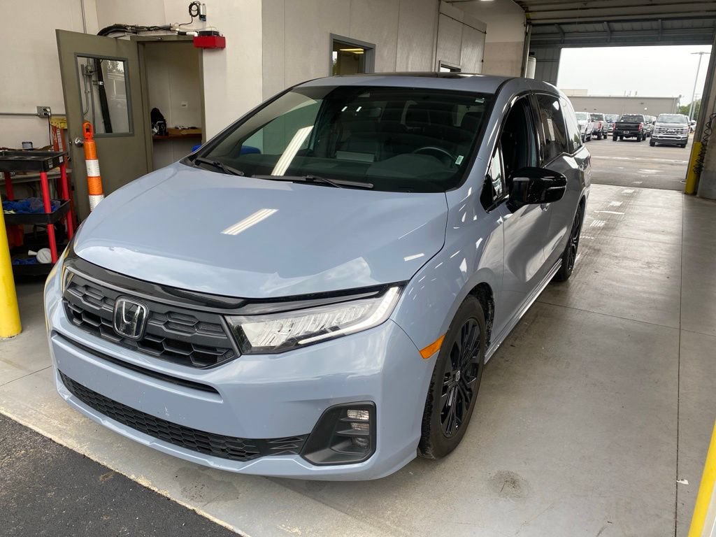 Used 2025 Honda Odyssey Sport-L image 2