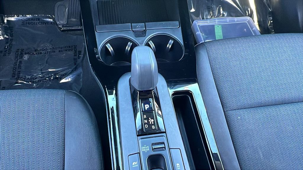 Used 2024 Toyota Prius LE image 22