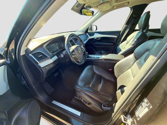 Used 2017 Volvo XC90 T6 Momentum w/ Vision Package image 20