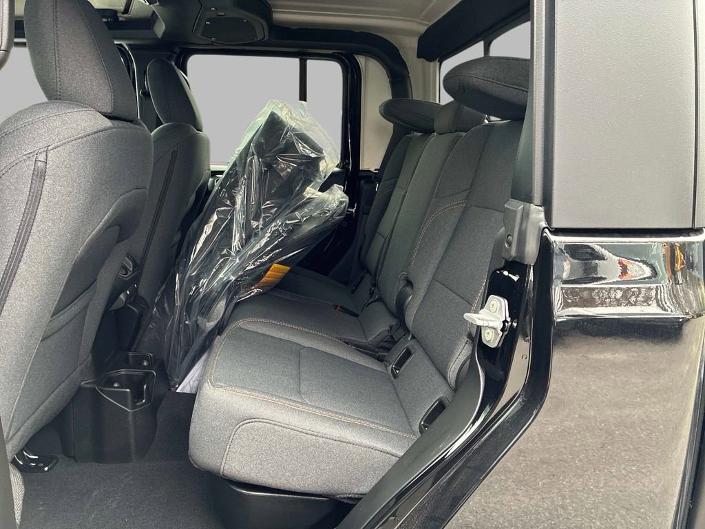 New 2026 Jeep Gladiator Sport AWD/4WD image 6