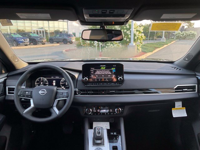 New 2026 Nissan Rogue Platinum AWD/4WD image 17