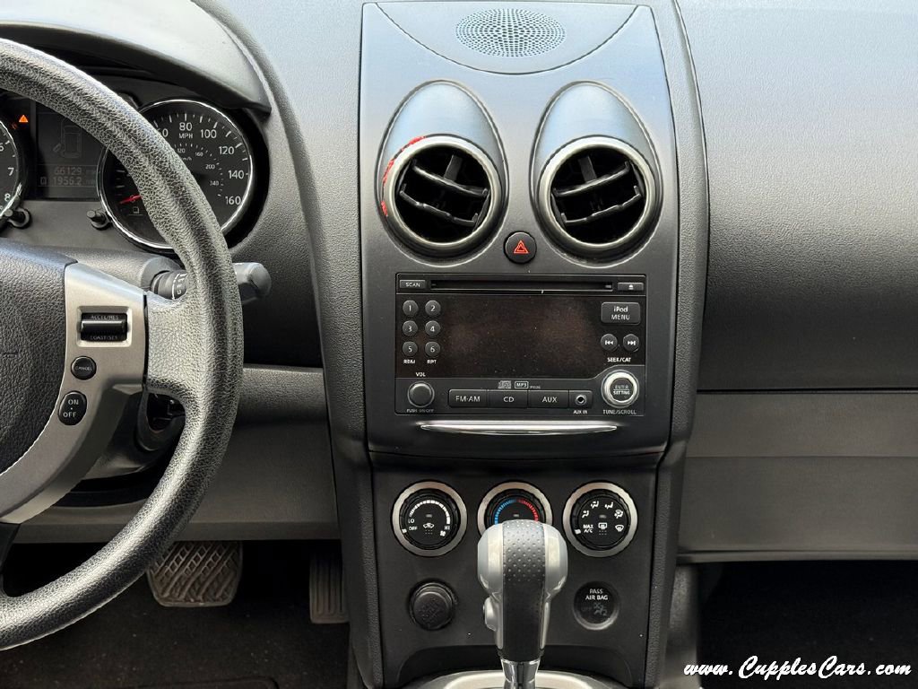 Used 2011 Nissan Rogue SV image 17