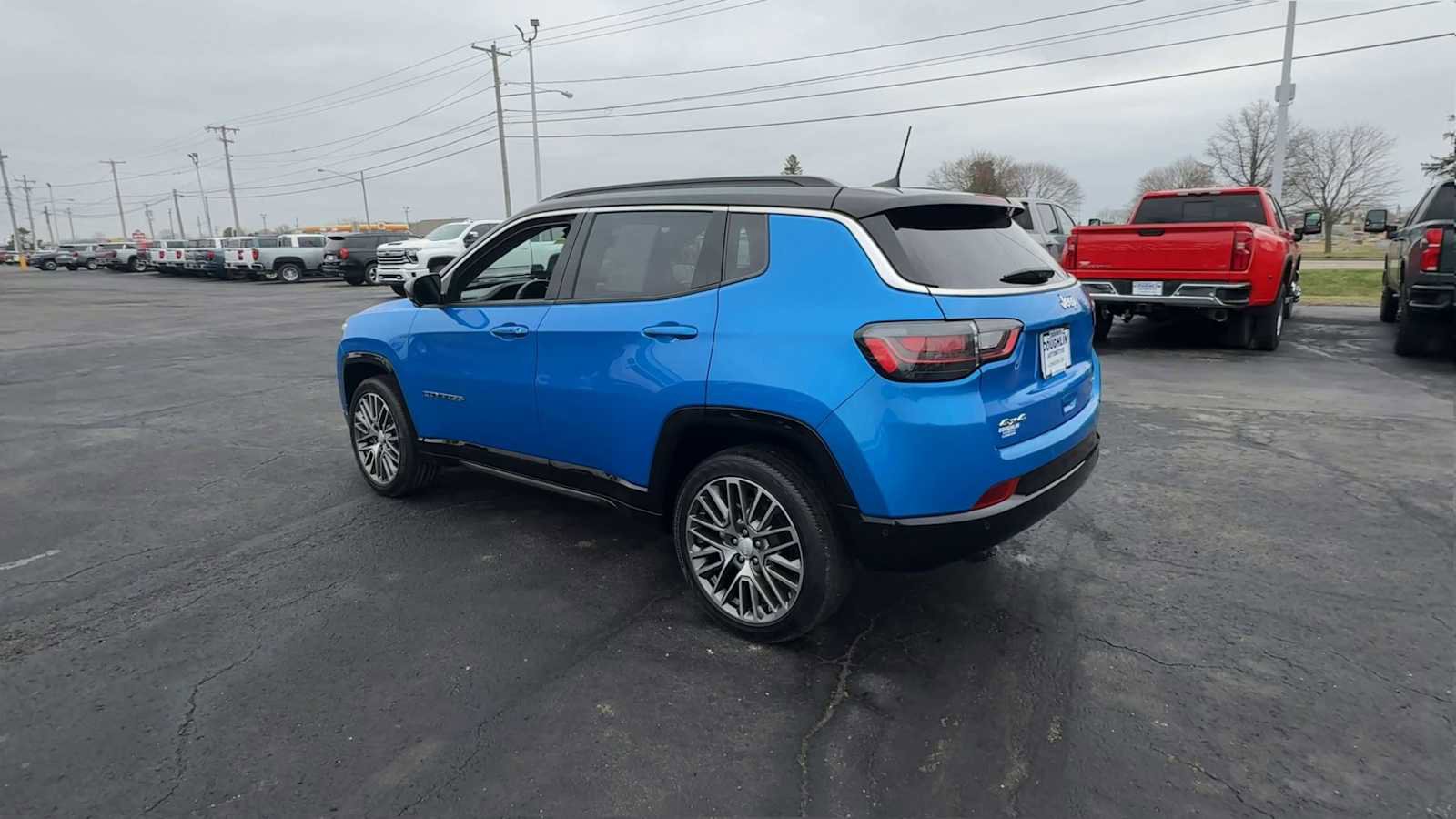 Used 2024 Jeep Compass Limited w/ Elite Group AWD/4WD image 6