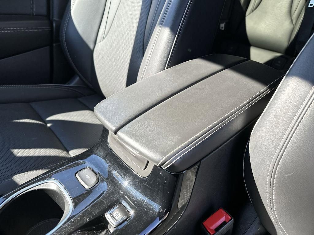 Used 2023 Buick Envision Essence image 22