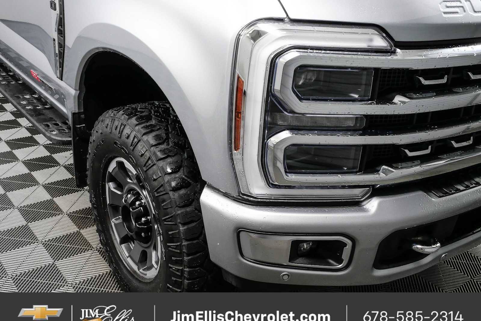 Used 2024 Ford F350 Platinum w/ Tremor Off-Road Package AWD/4WD image 35