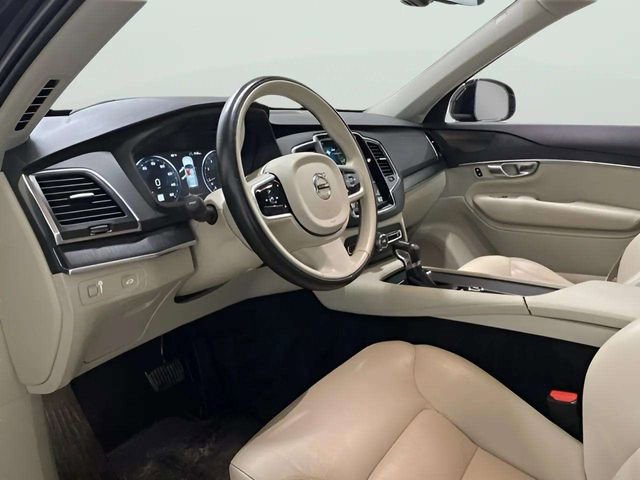 Used 2020 Volvo XC90 T5 Momentum image 40
