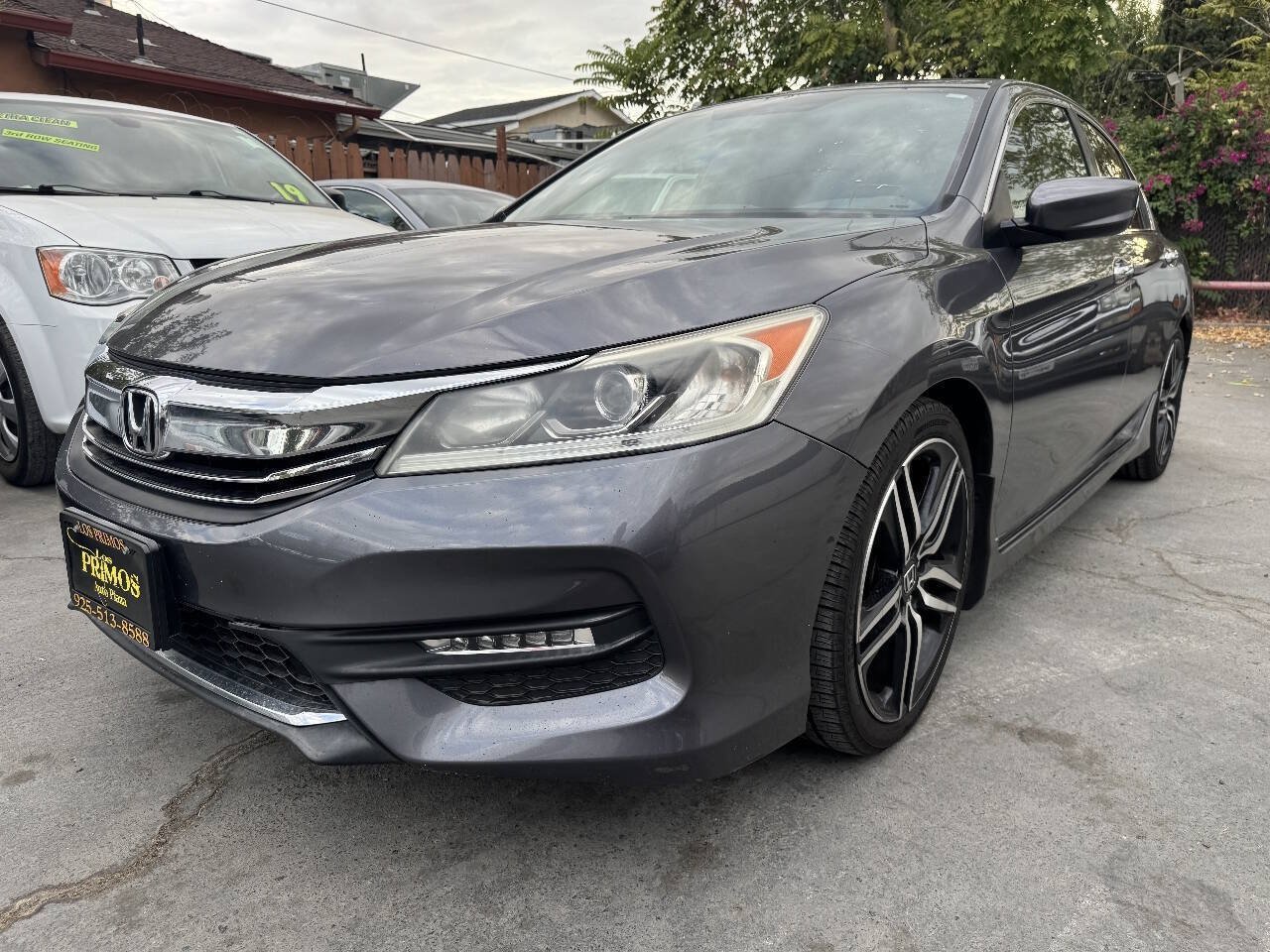 Used 2017 Honda Accord Sport Special Edition image 2