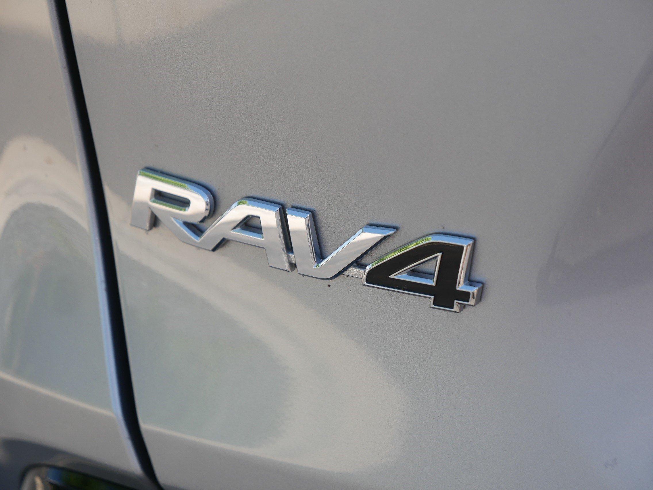 Used 2023 Toyota RAV4 XSE AWD/4WD image 7