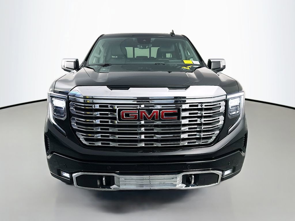 Used 2024 GMC Sierra 1500 Denali w/ Denali Reserve Package AWD/4WD image 2