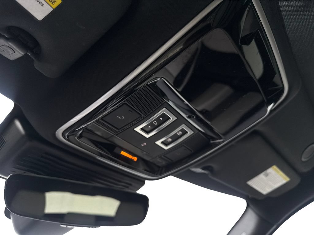 Used 2023 Land Rover Range Rover Velar R-Dynamic S AWD/4WD image 73