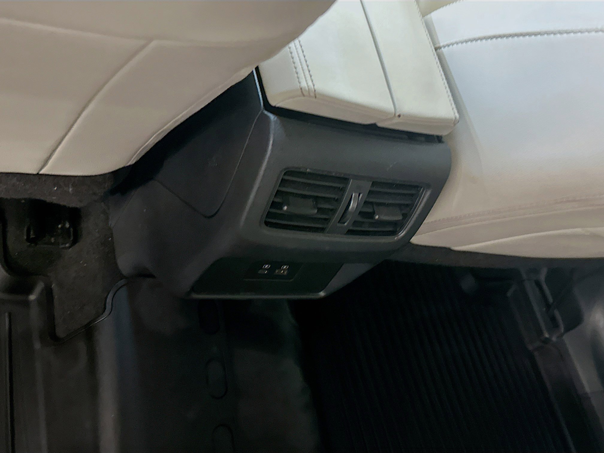 Used 2023 Nissan Rogue SL image 28