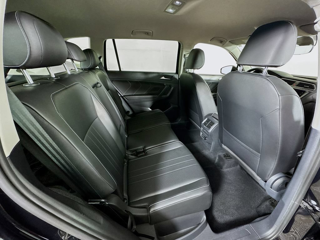 Used 2022 Volkswagen Tiguan SE AWD/4WD image 26
