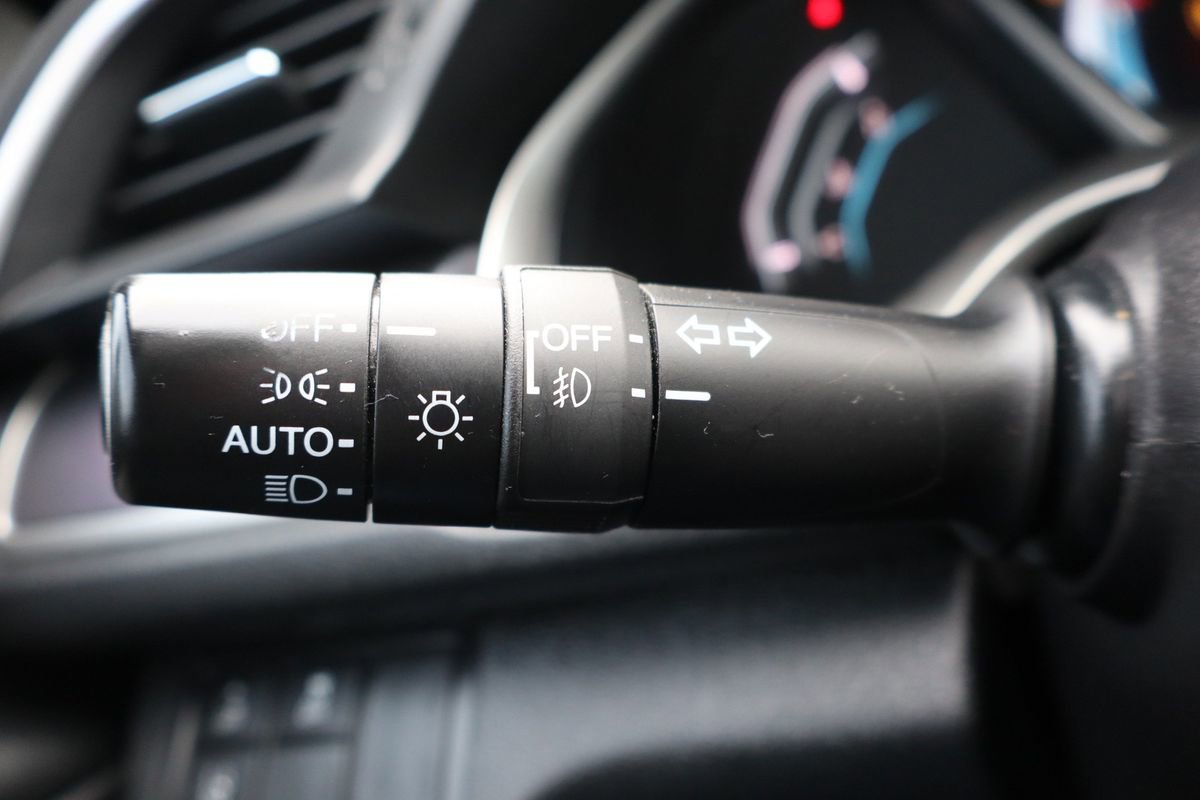 Used 2017 Honda Civic EX-L image 32