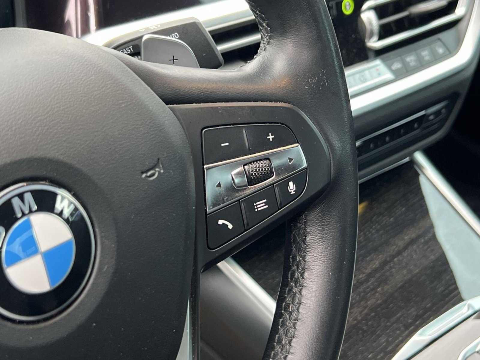 Used 2021 BMW 330e xDrive w/ Executive Package image 33