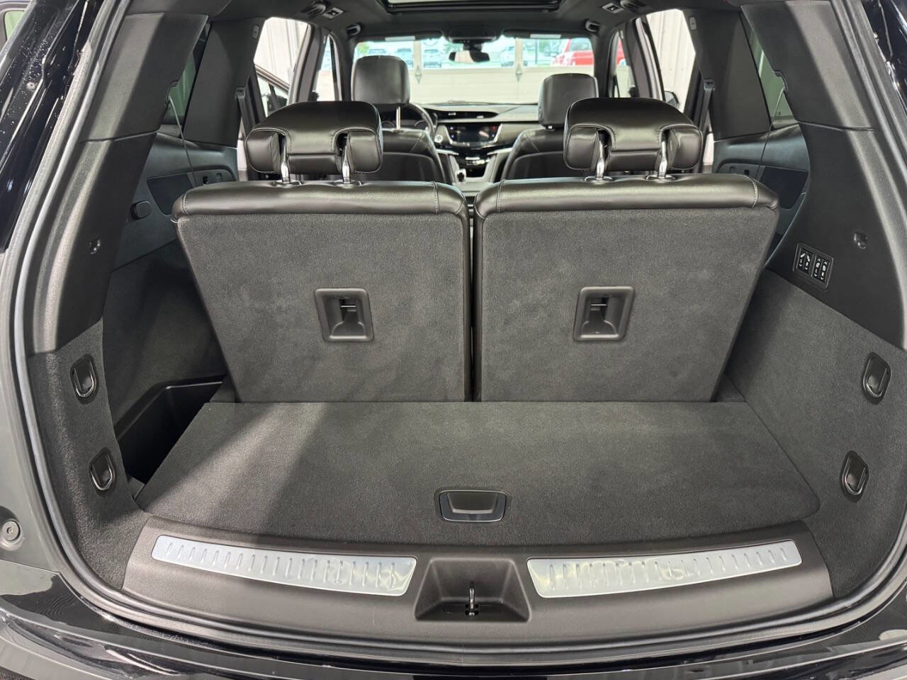 Used 2023 Cadillac XT6 Sport image 25