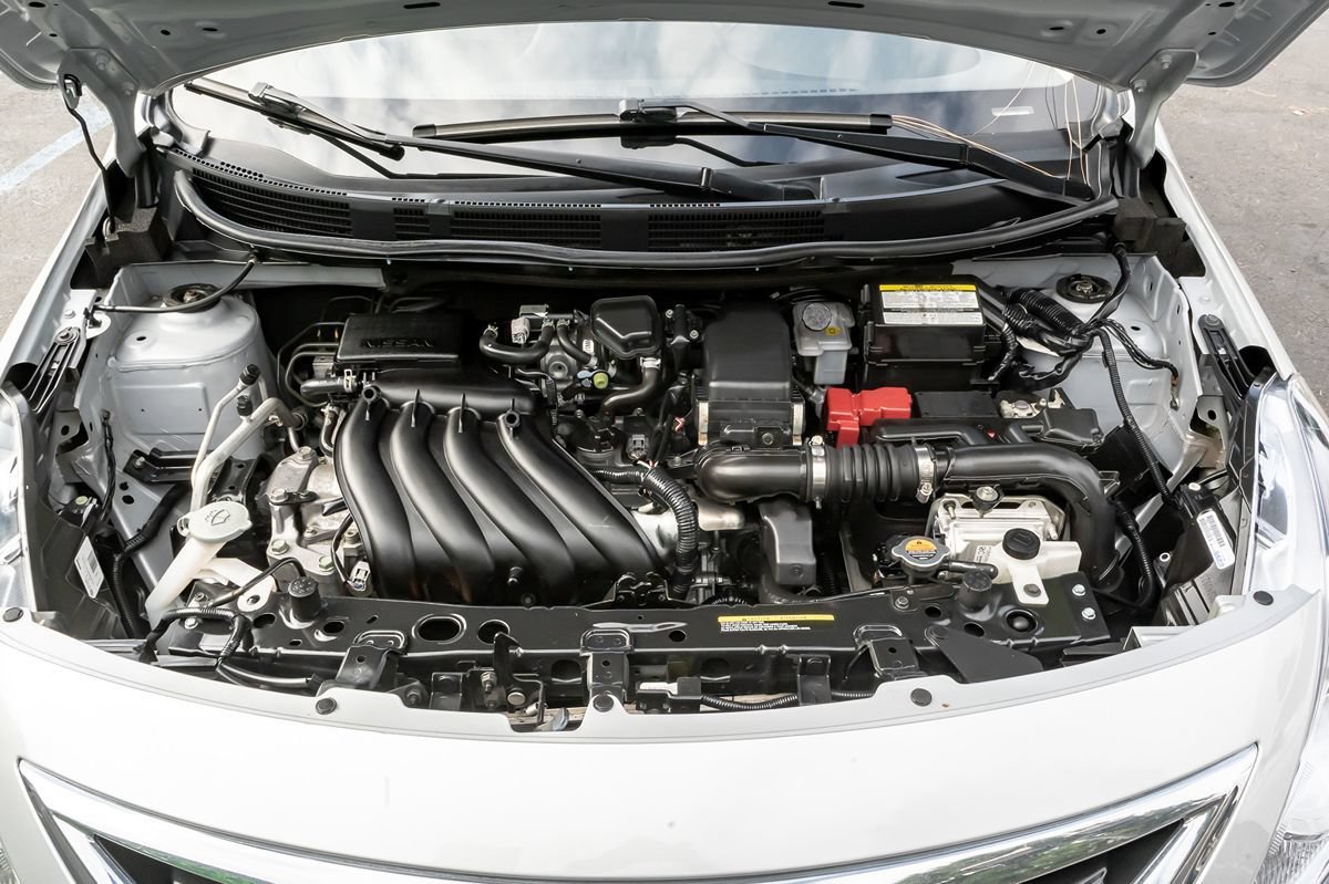 Used 2018 Nissan Versa SV FWD image 17