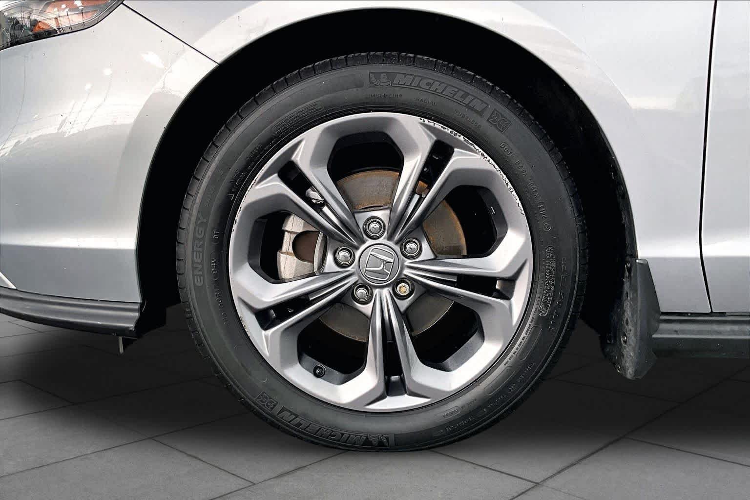 Used 2023 Honda Accord EX image 11