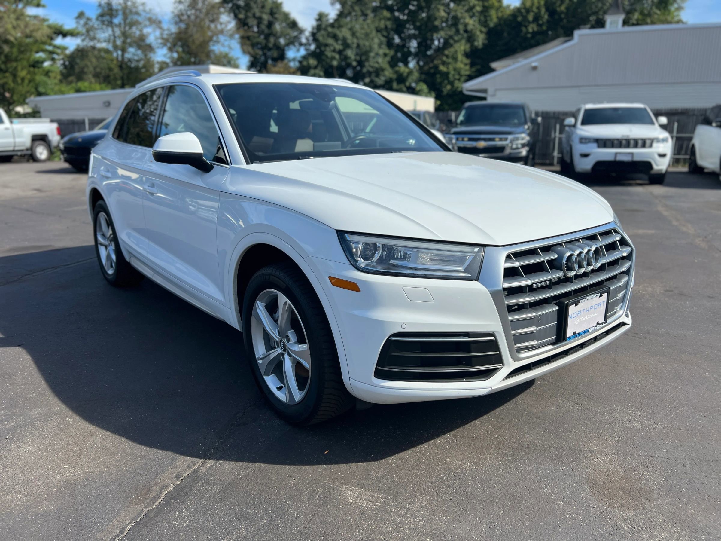 Used 2020 Audi Q5 2.0T Premium w/ Convenience Package image 9