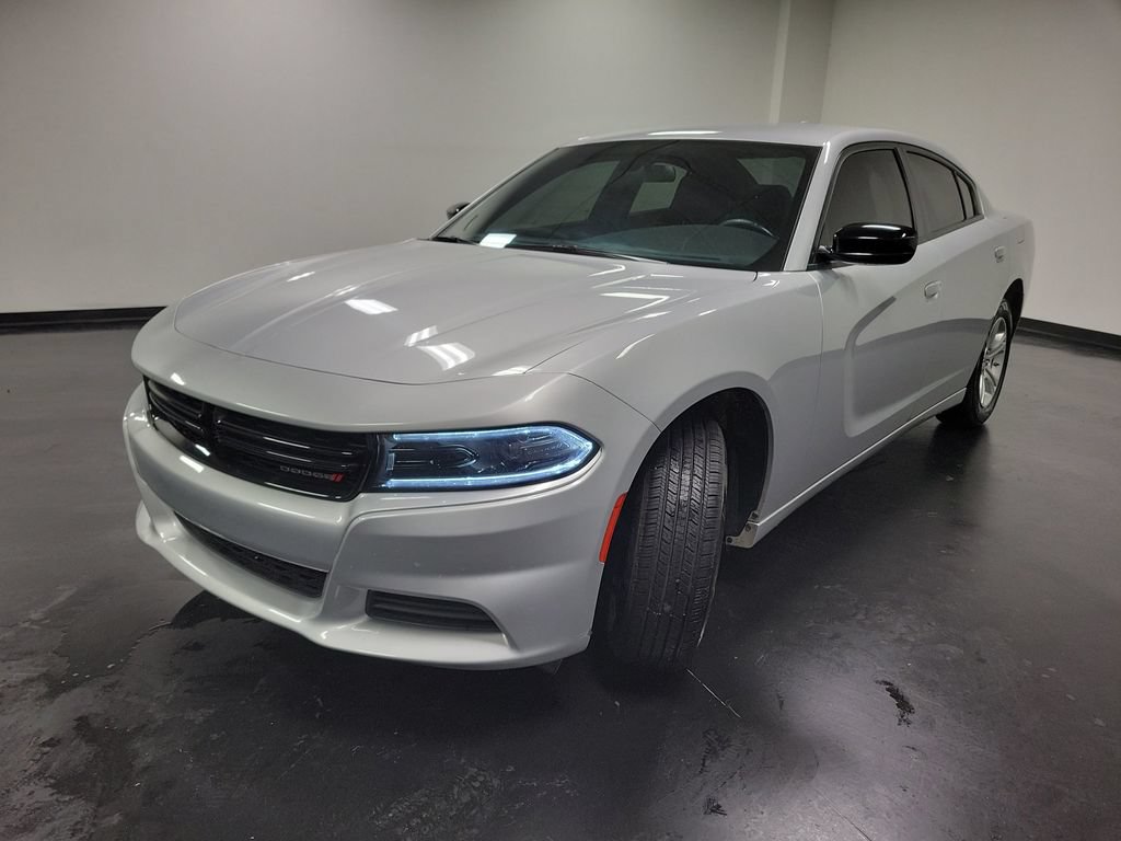 Used 2023 Dodge Charger SXT RWD image 4