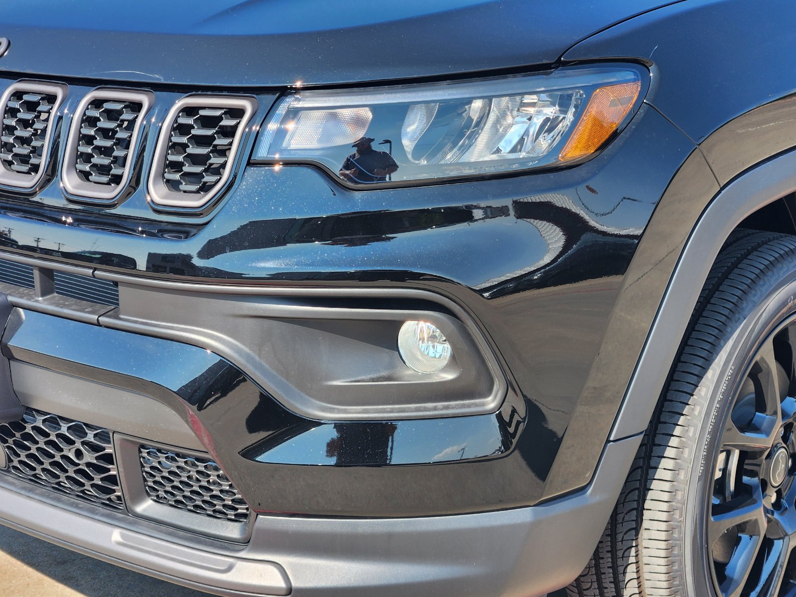 New 2026 Jeep Compass Latitude AWD/4WD image 9