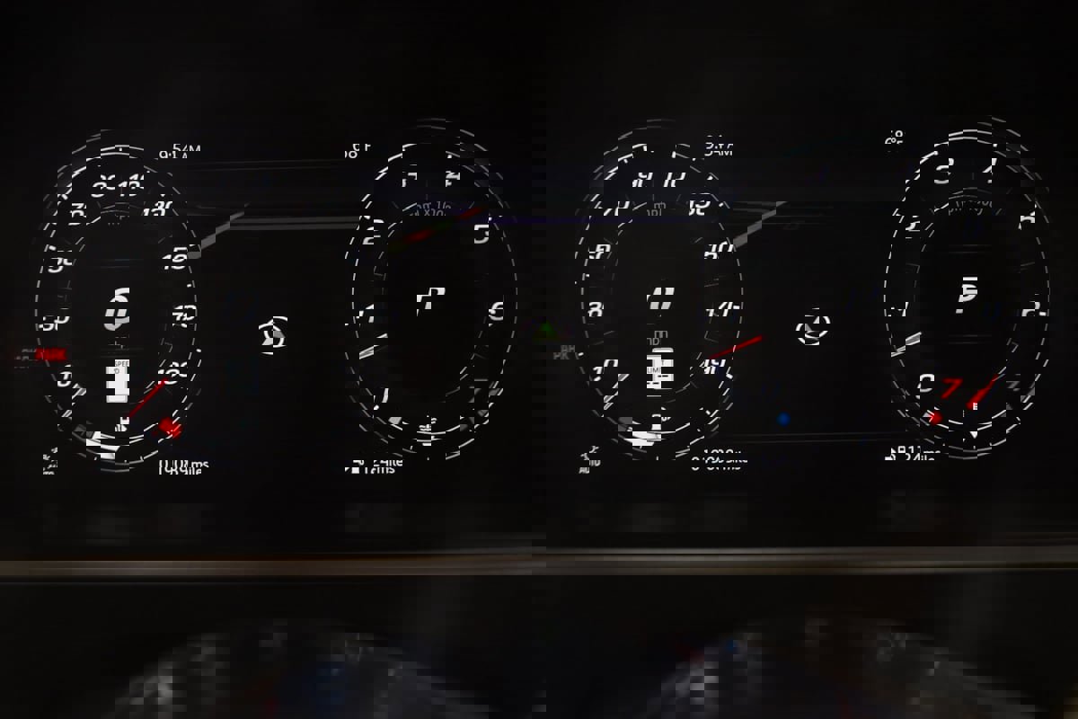 Used 2021 Jaguar F-TYPE R image 22